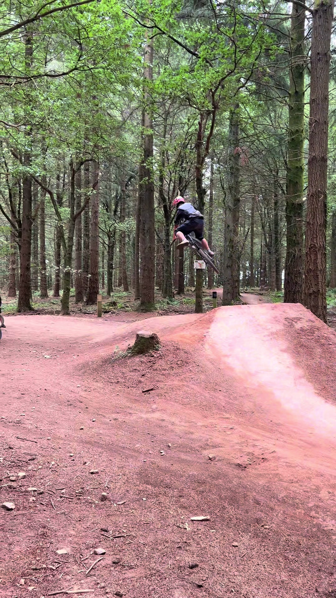 @Elliott_bikes
