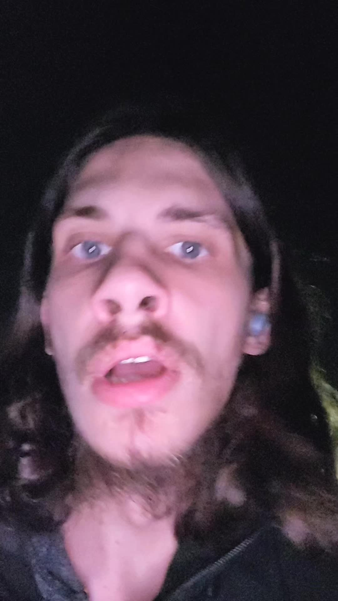 @HolyMolyXrystos