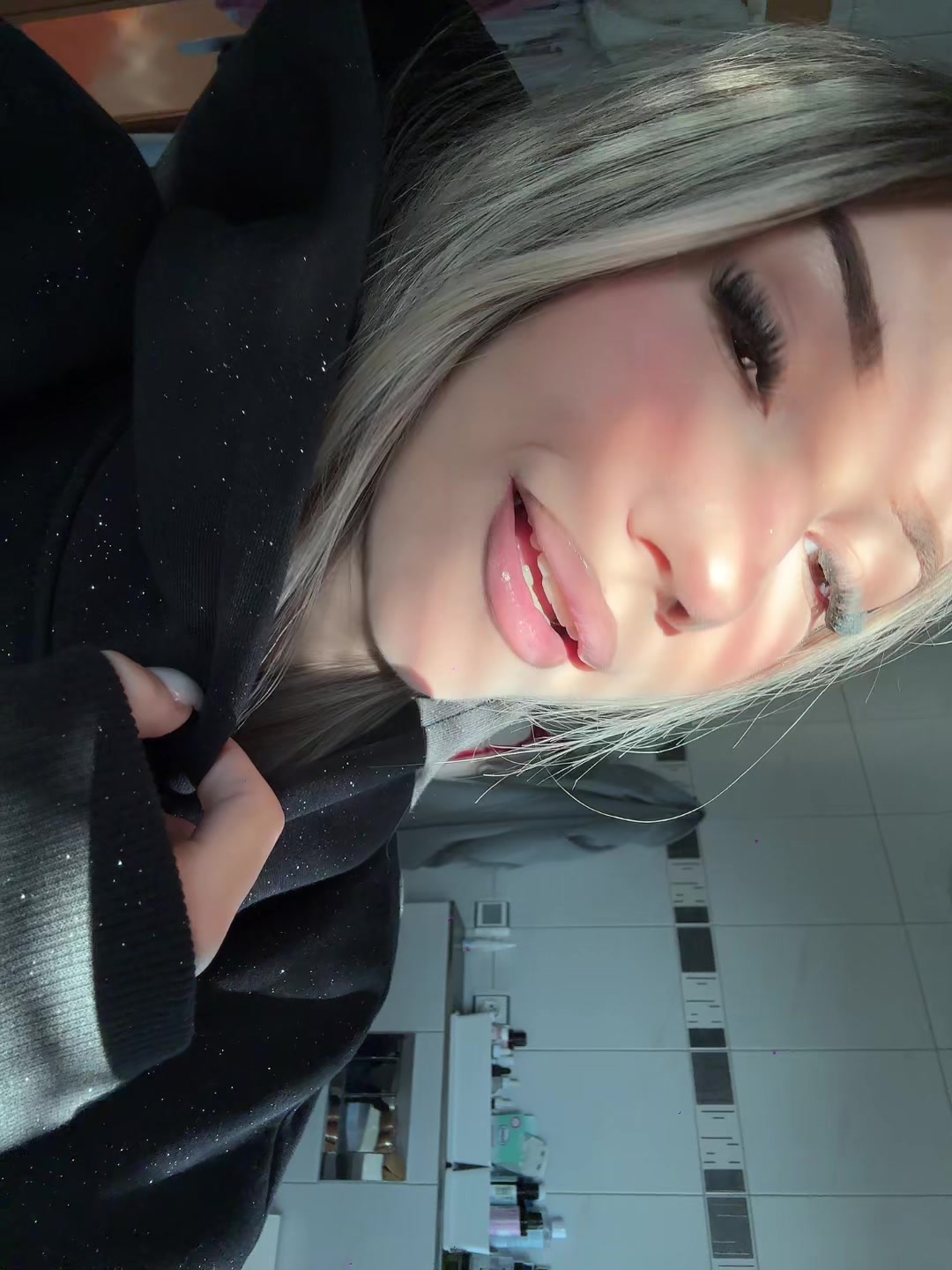 @nikolka