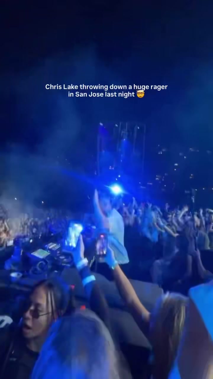 @Rave On The Bay