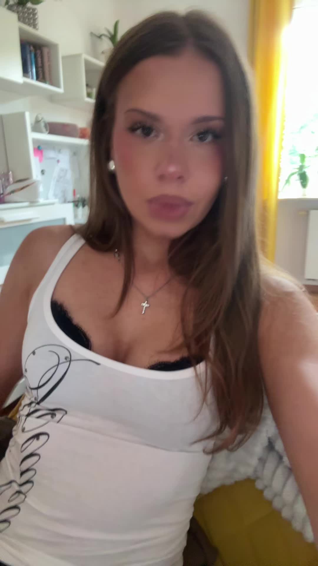 @lena