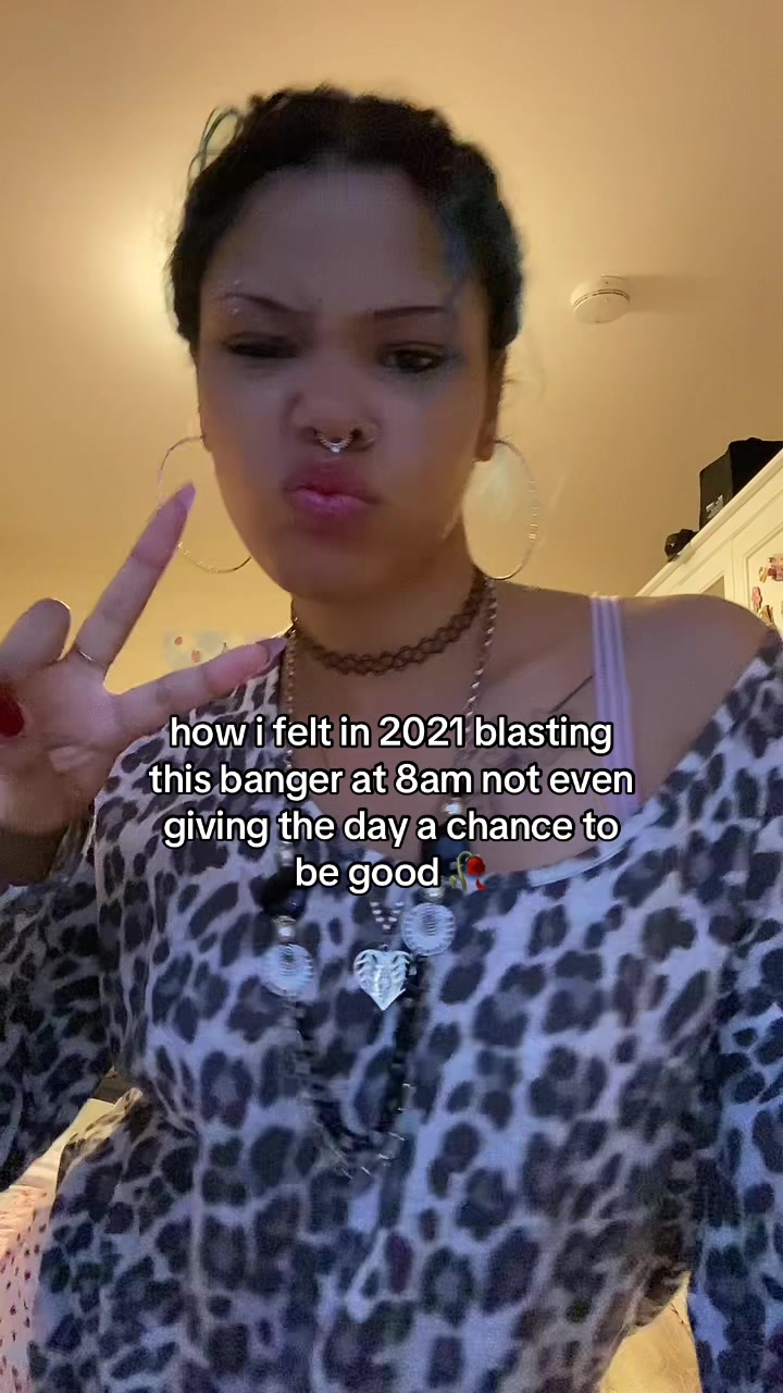 @tiana ꩜🦋🐺