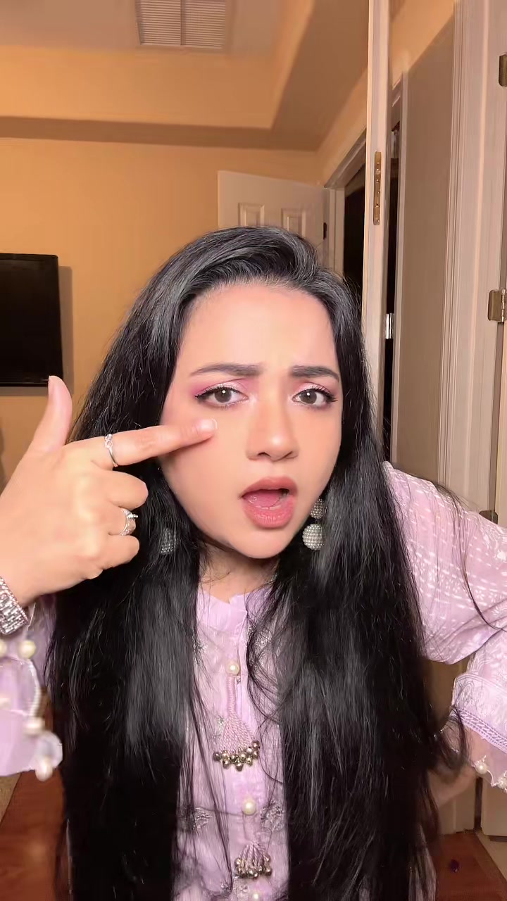 @nazia_siddiqui786