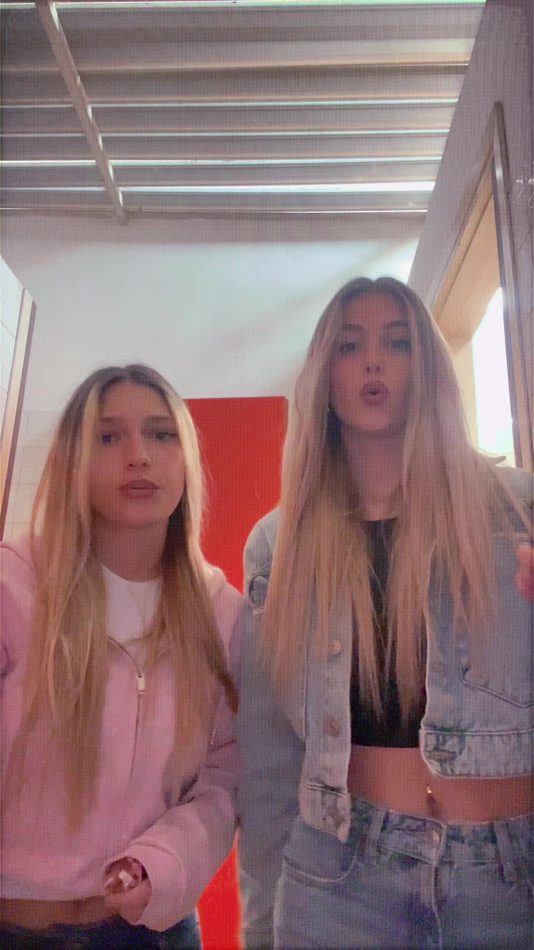 @vi