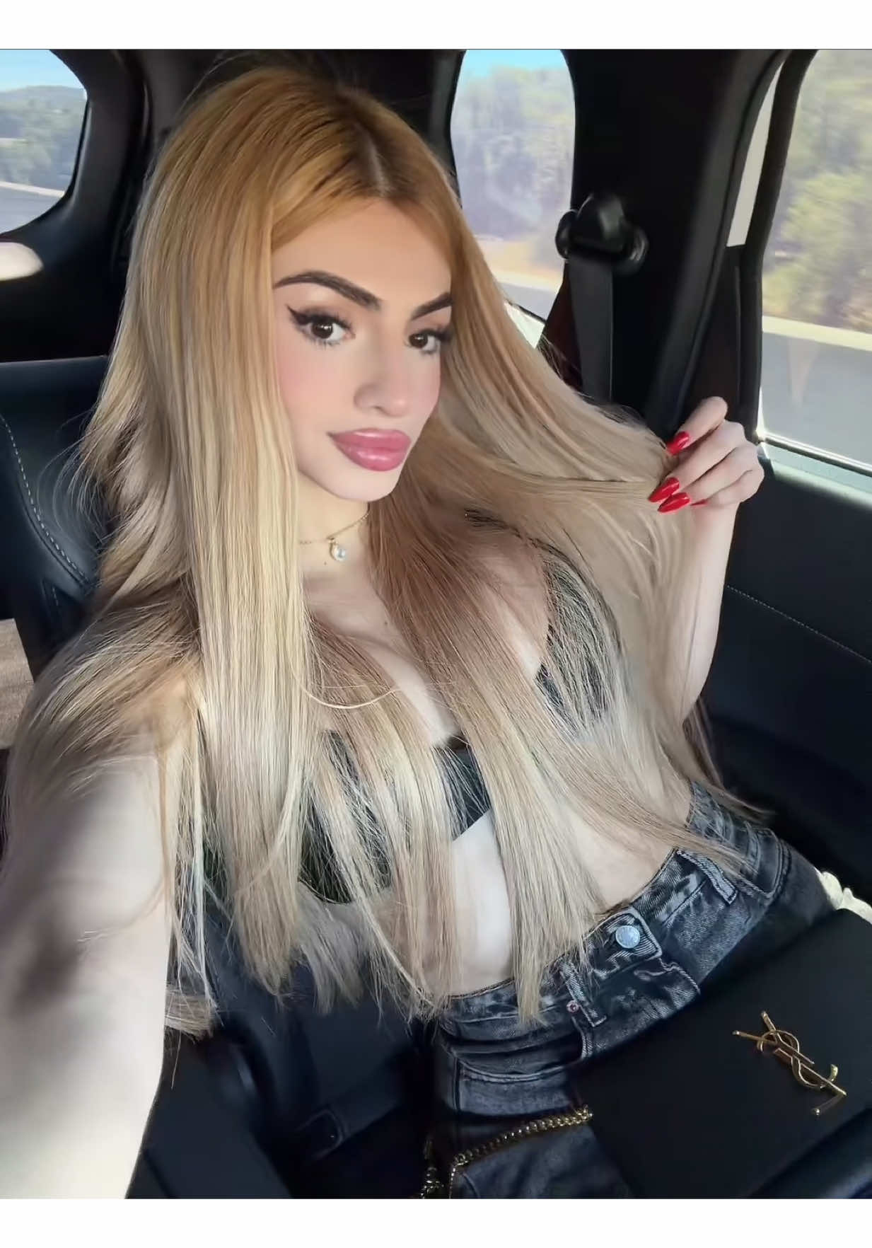 @𝒮𝑜𝒻𝒾💋