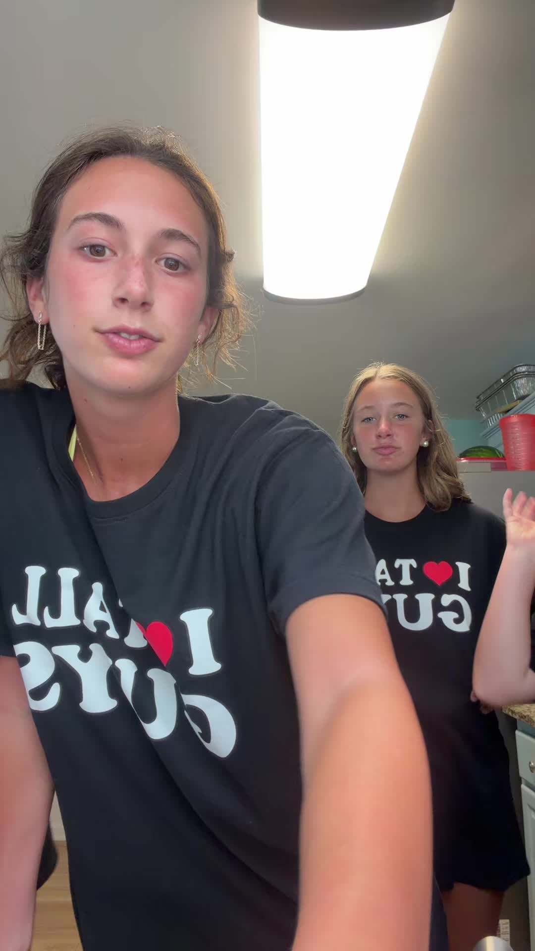 @hiiii
