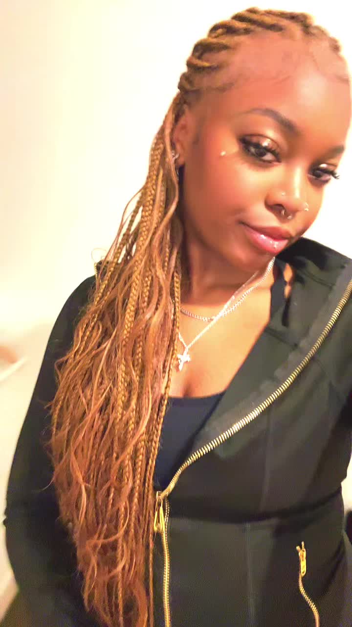 @Yaya👩🏾❤️💋👩🏽