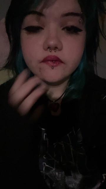 @womanstealerr