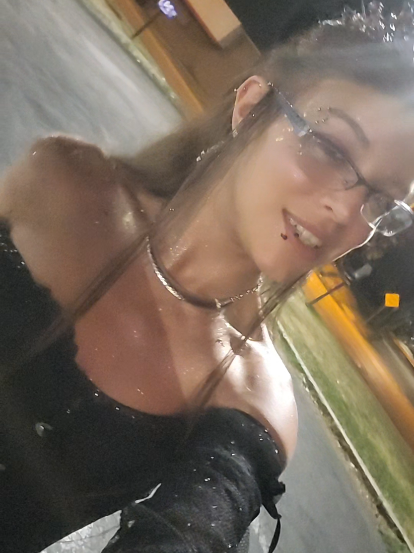 @Bunny🎀🖤🫧