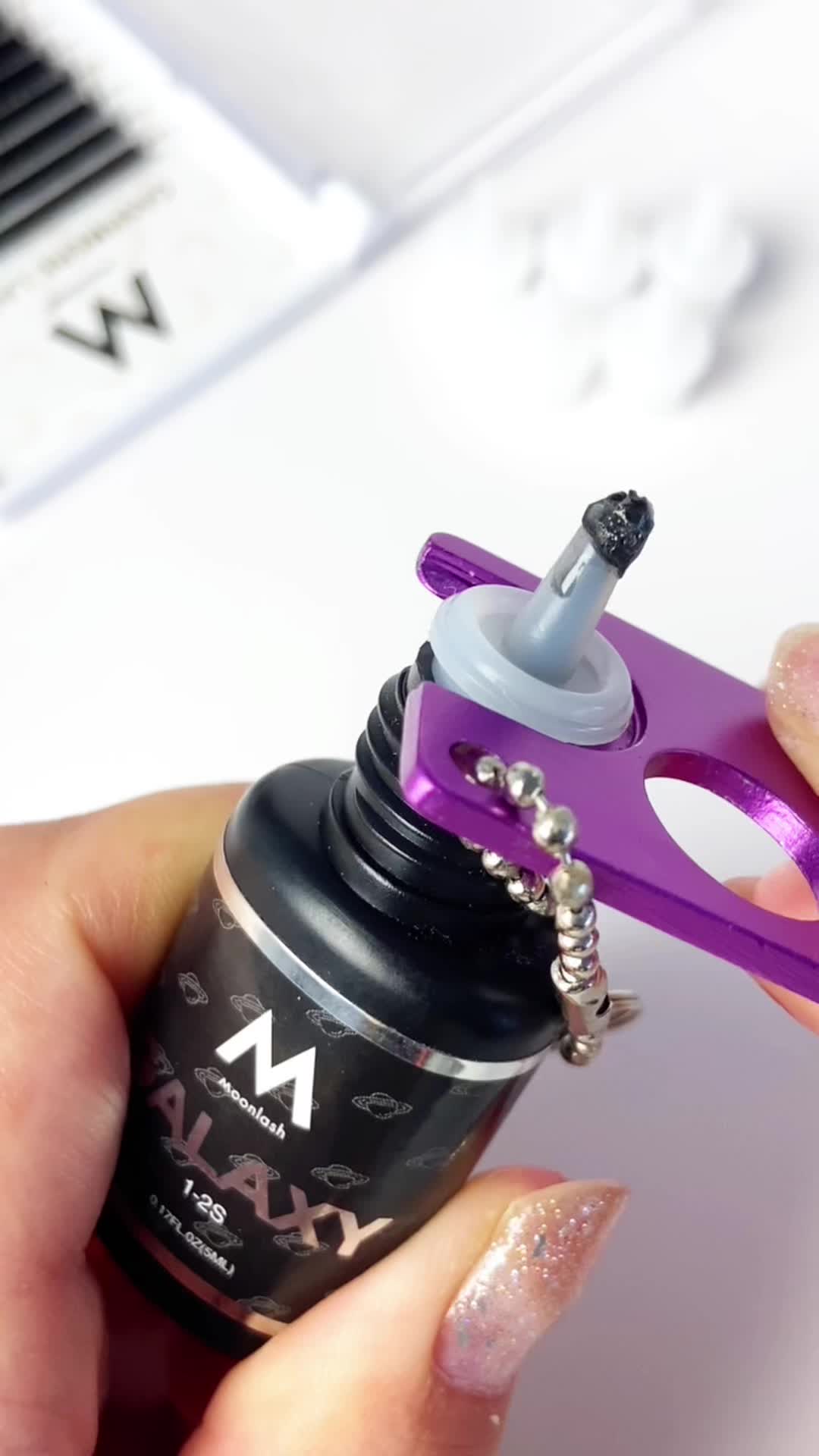 @moonlashbeauty
