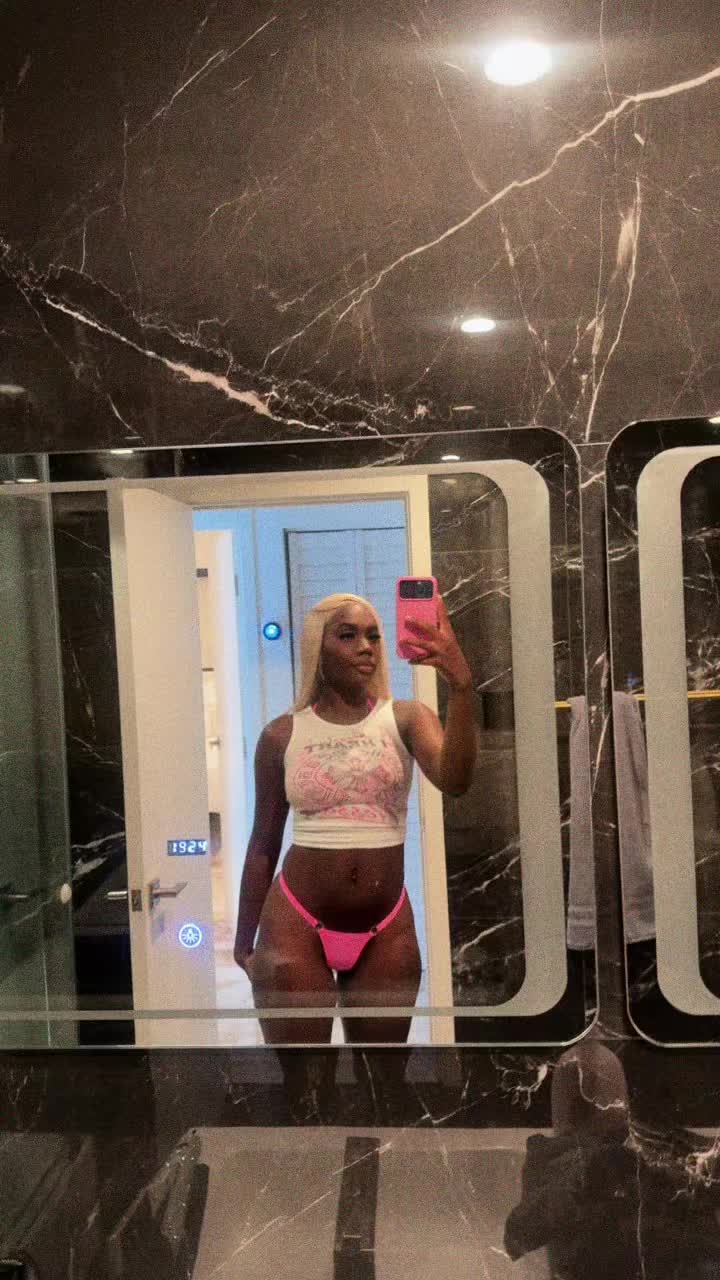 @Mercedesdiorrr
