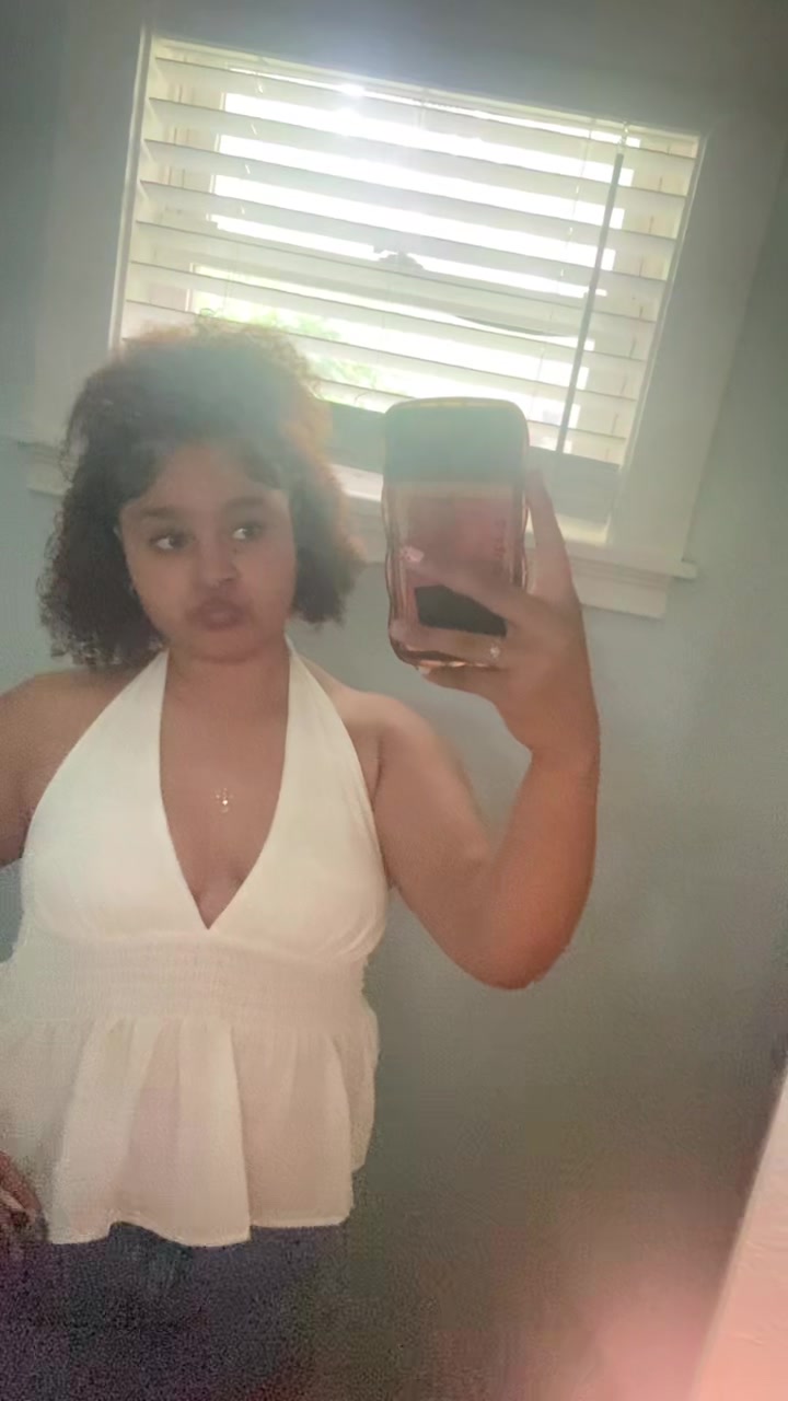 @azzy_..03