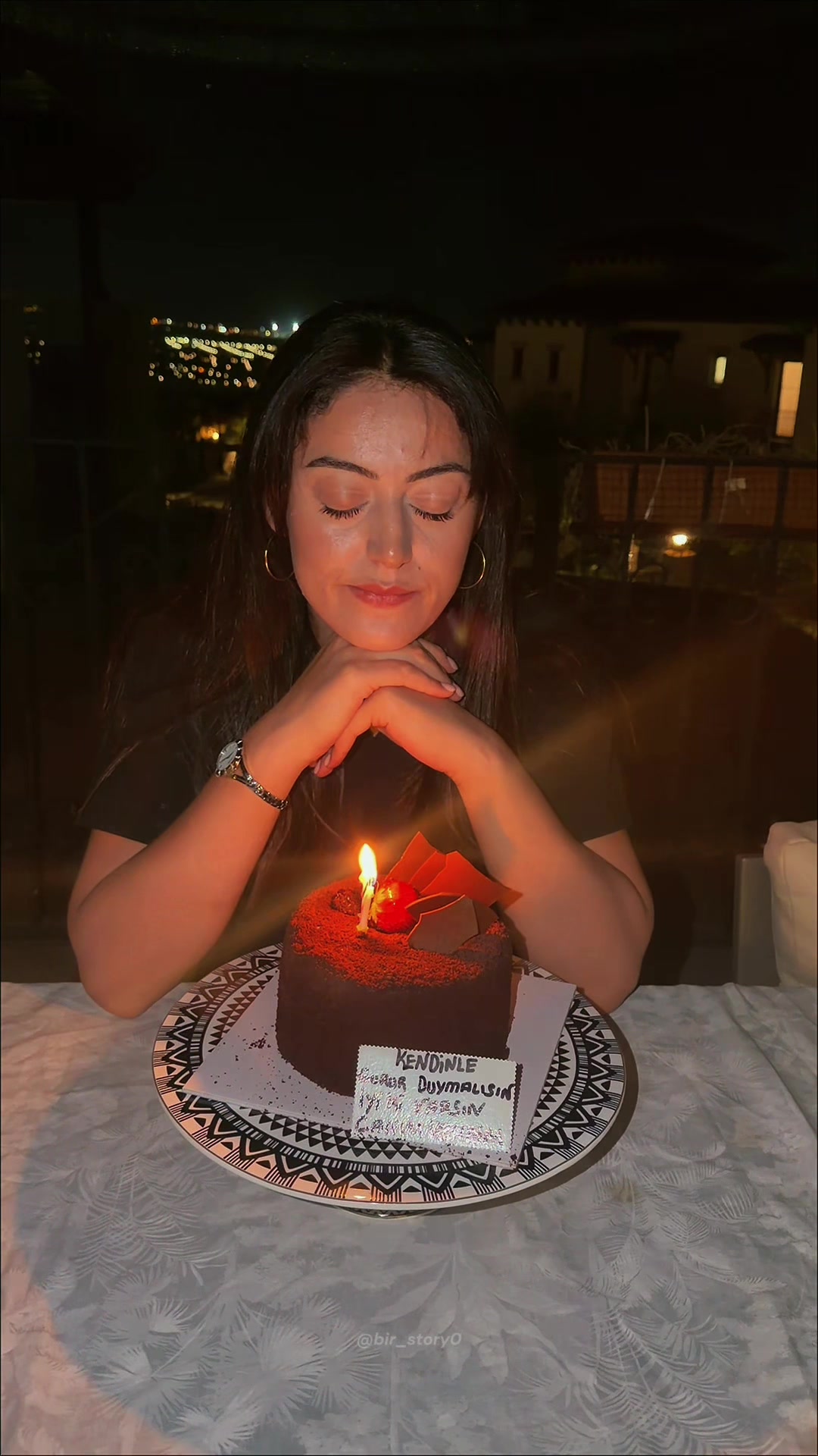 @Suna Cingöz