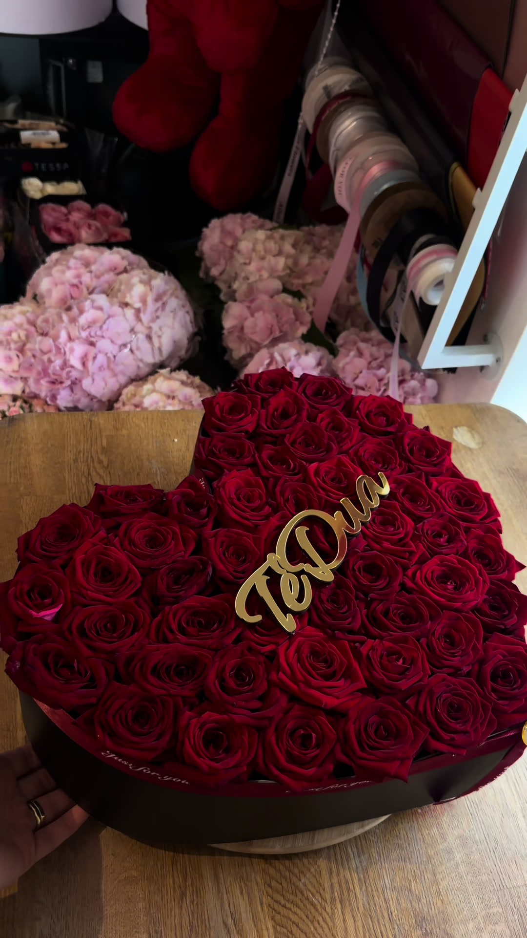 @AILES FLOWERS