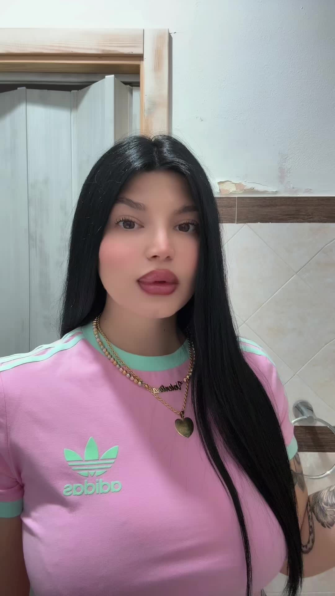 @𝓥𝓪𝓵𝓮𝓷𝓽𝓲𝓷𝓪🐆