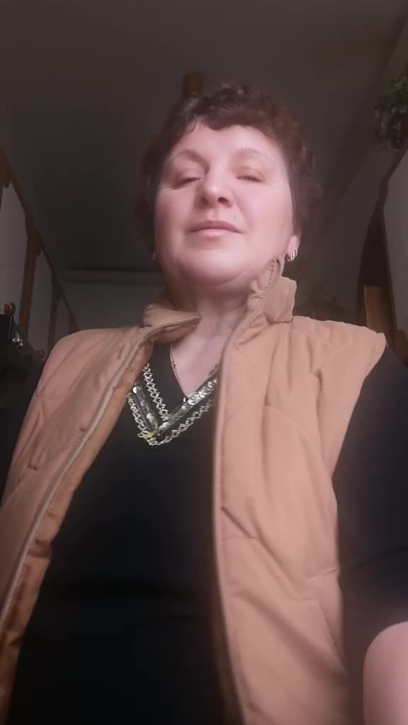 @Elena Elena
