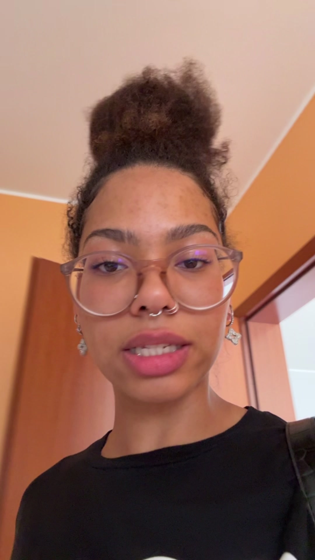 @shaniakraemer