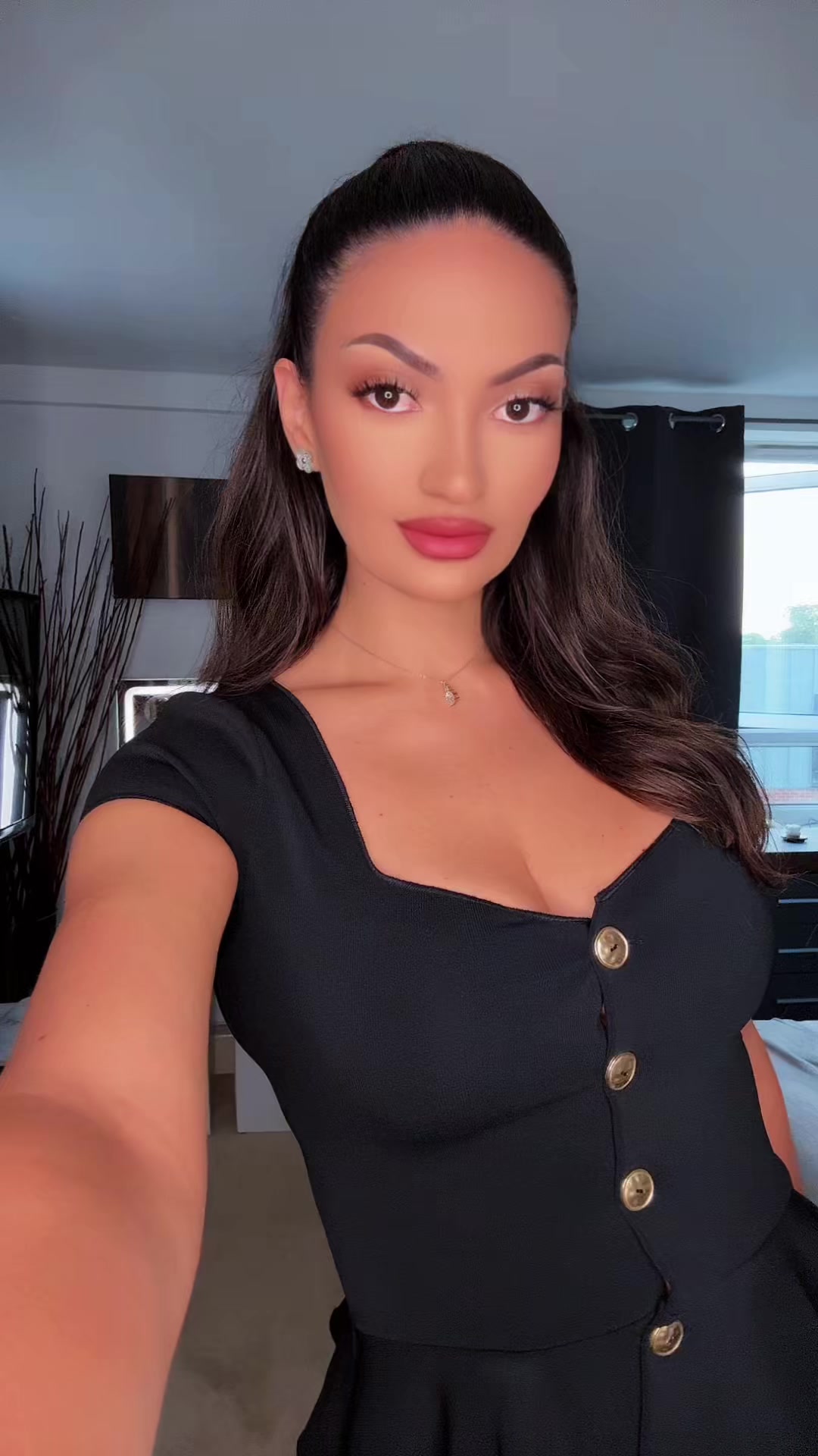 @Ella ๐ | Makeup and Lifestyle