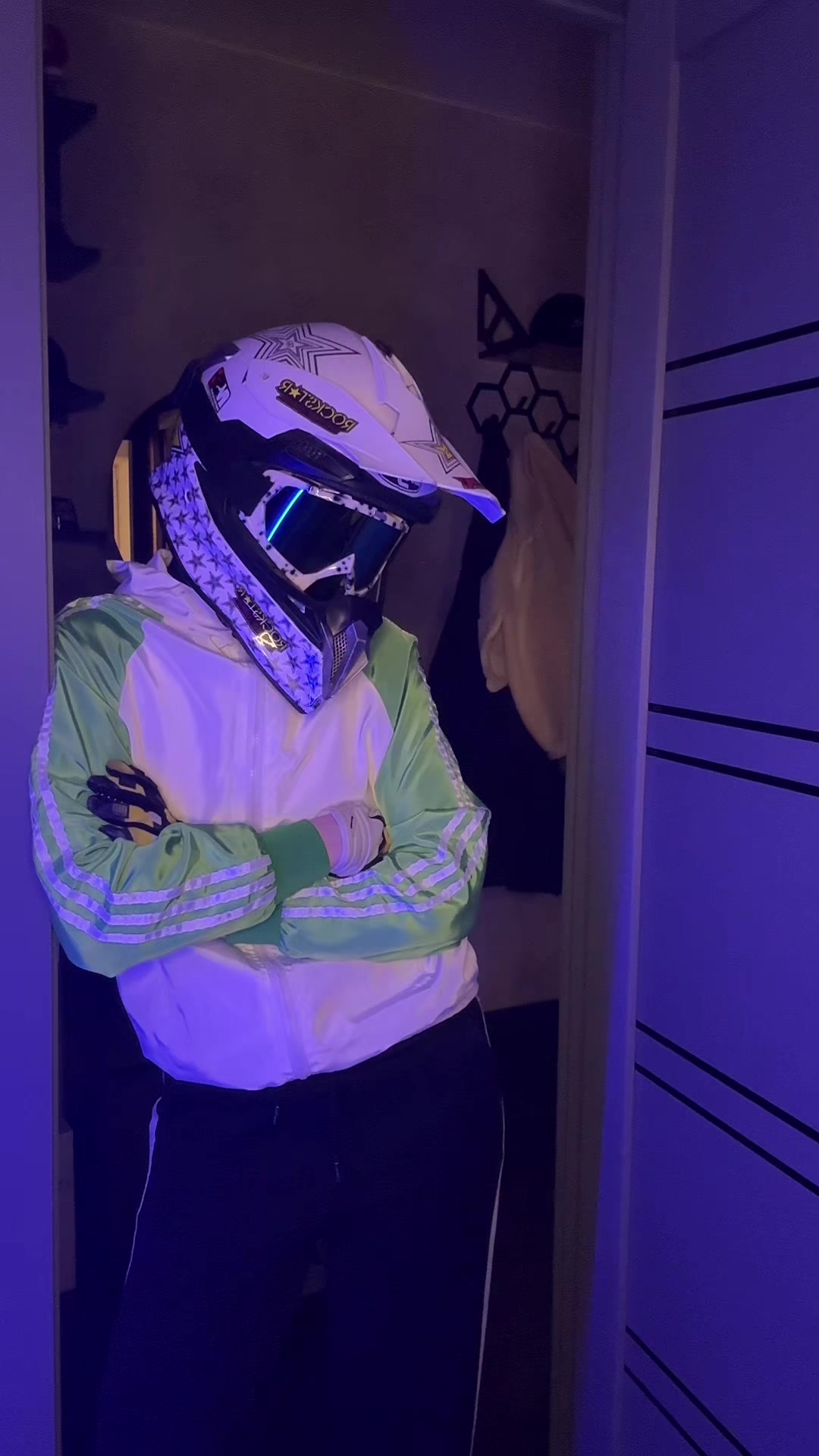 @✭𝐄𝐊𝐀𝐓𝐄𝐑𝐈𝐍𝐀 𝟕𝟕𝟏✭
