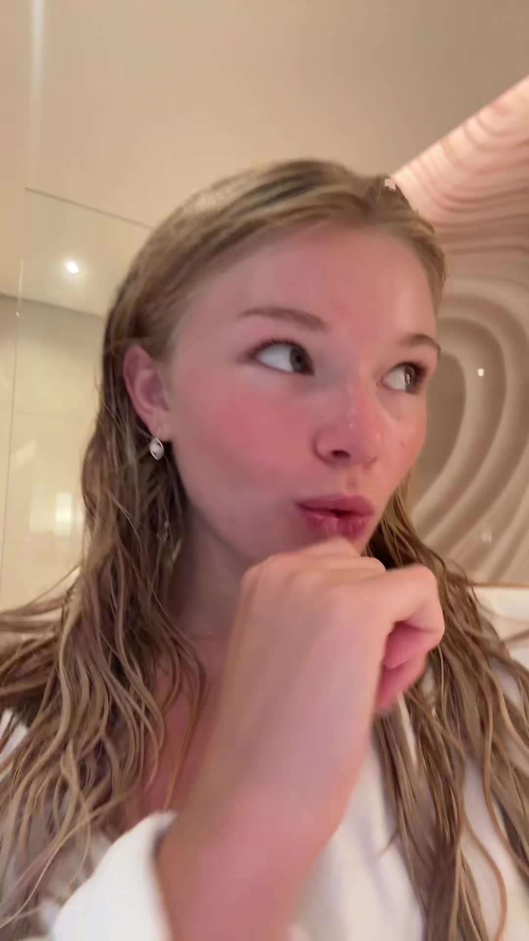 @lola.poppss