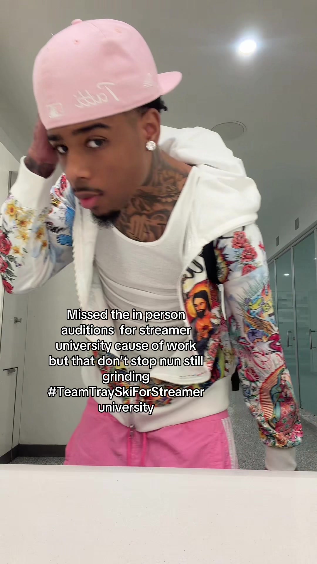 @FamousTrayski