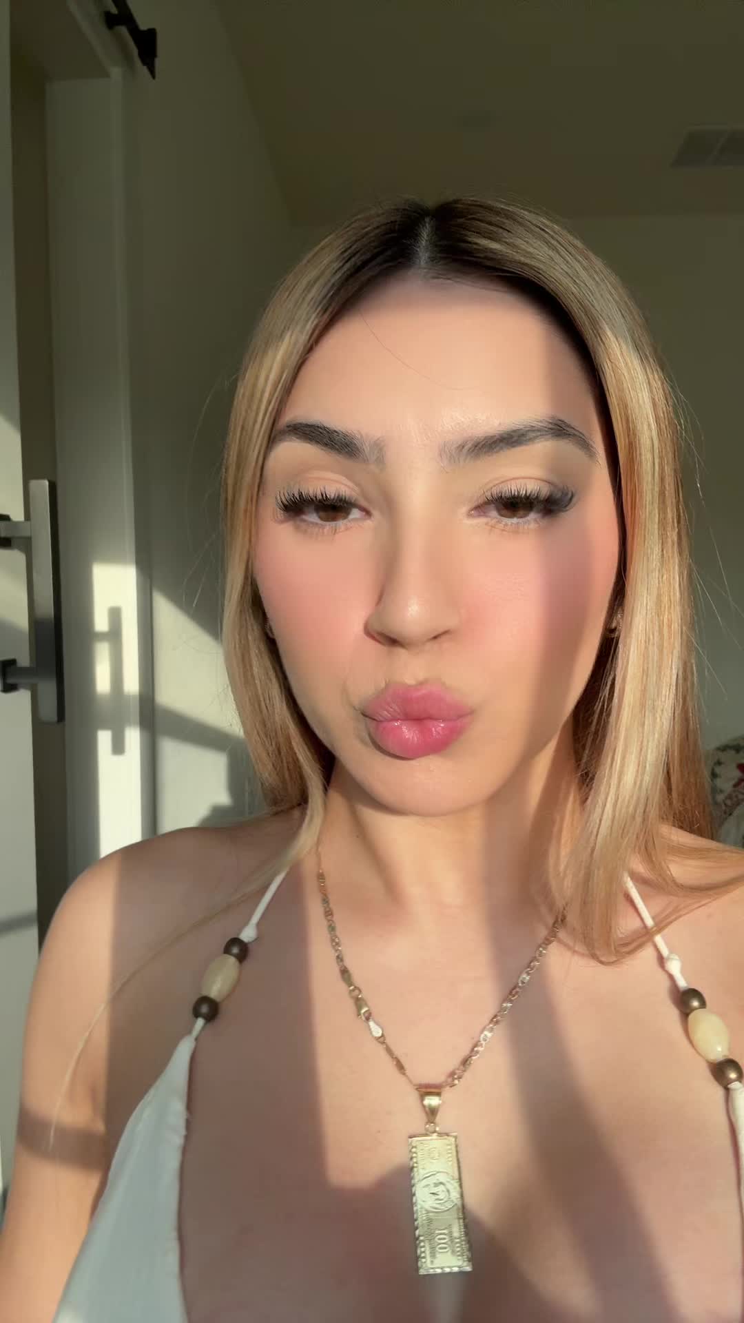 @NicoleHill
