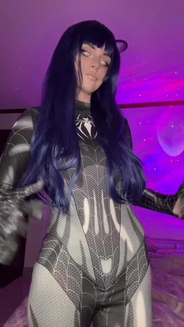 @noemidaecosplay on IG