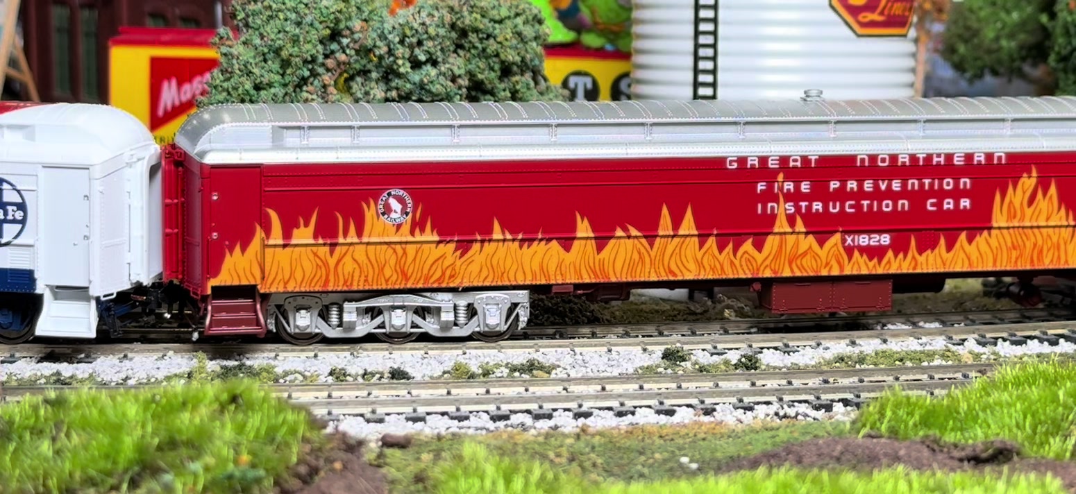 @BigBoysTrainToys