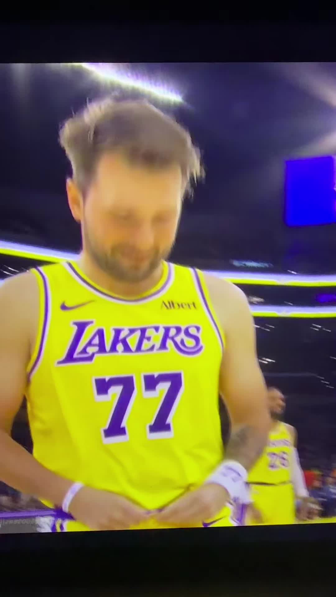 @armanibuckets