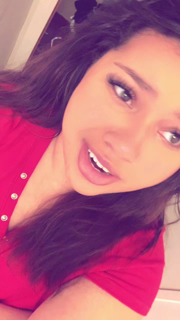 @Layna