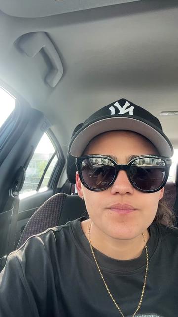 @MamaVee