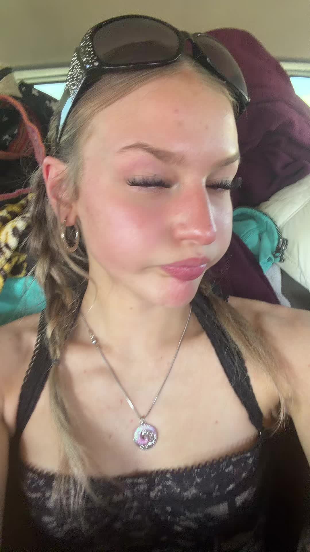 @emma lemme ding dong