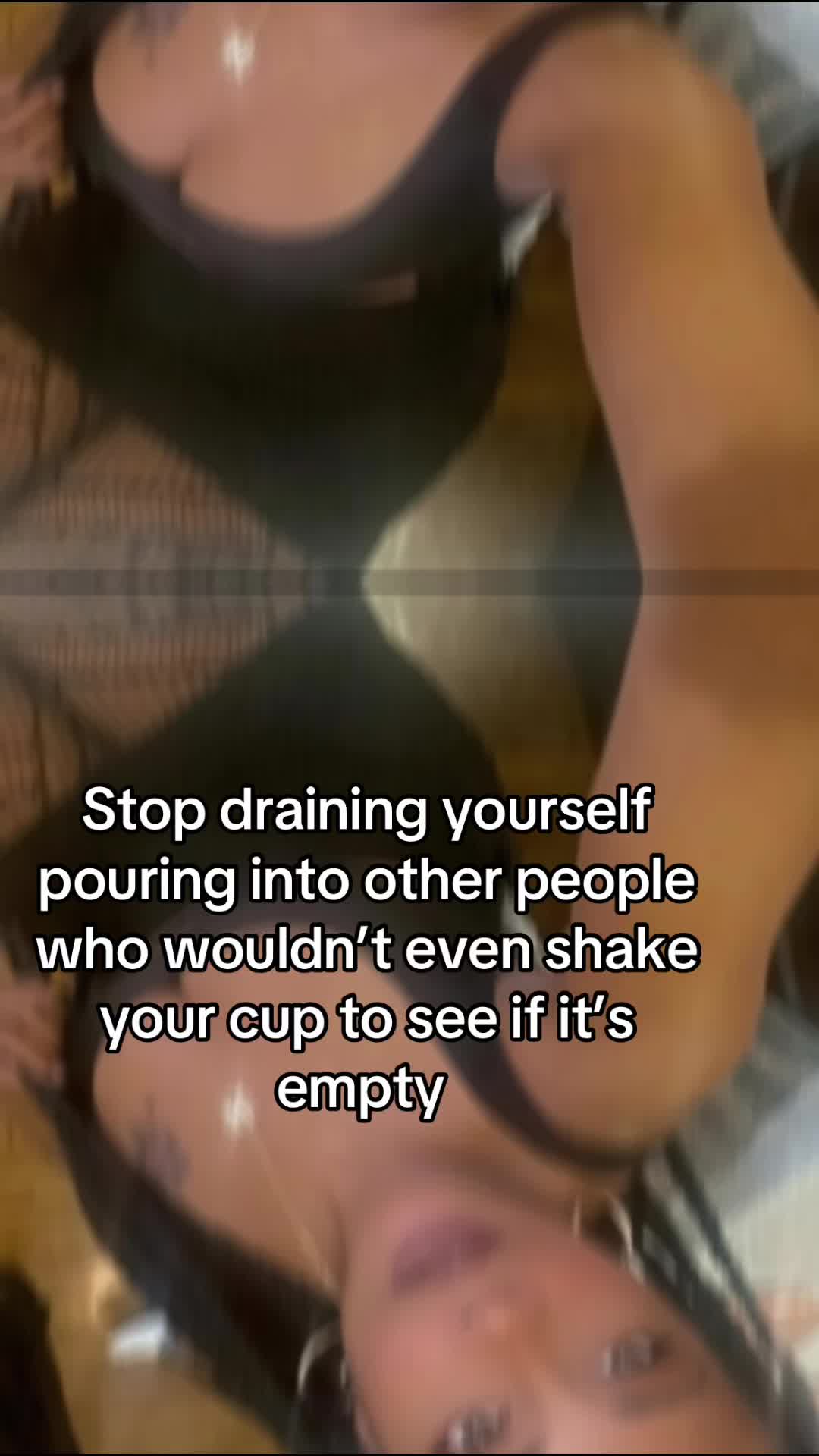 @Halo🥀💋