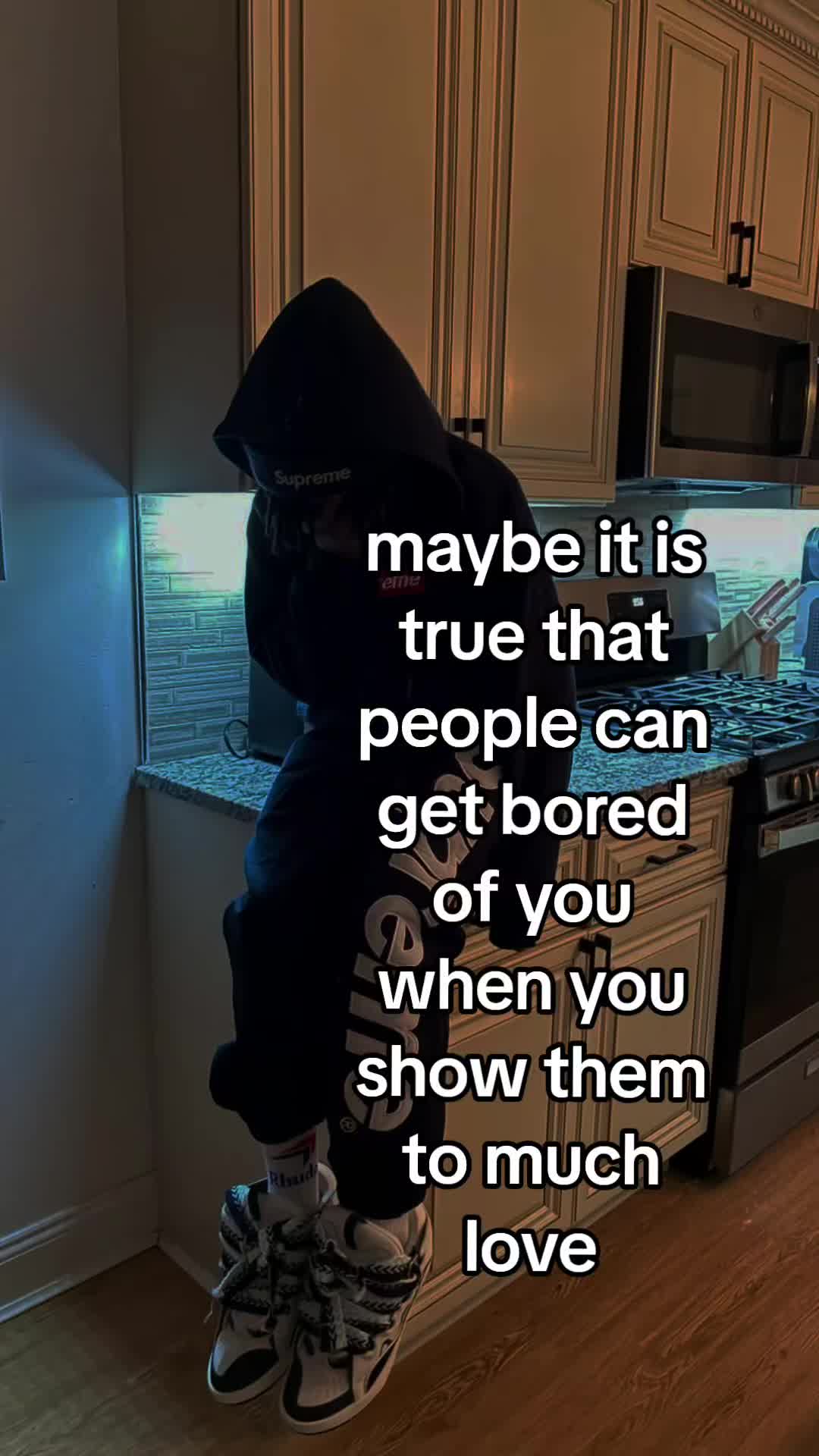 @￴