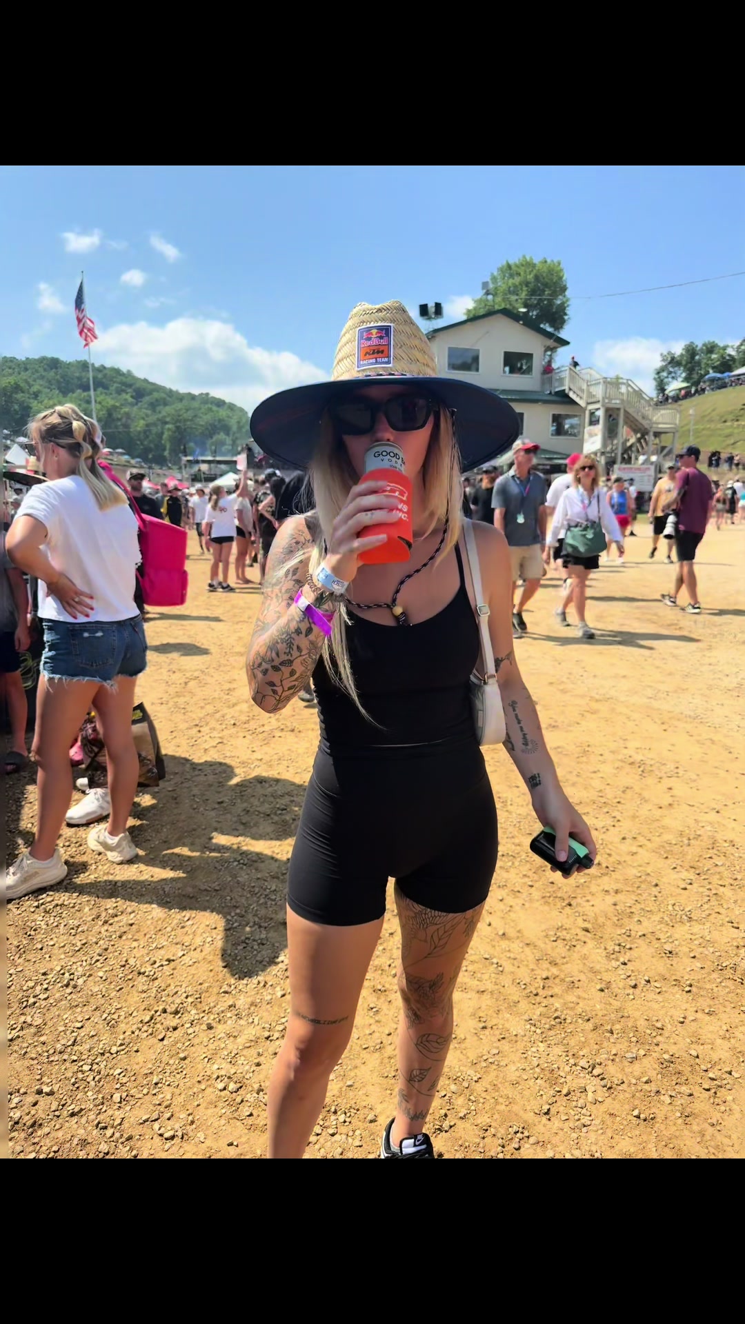 @kennaacameron