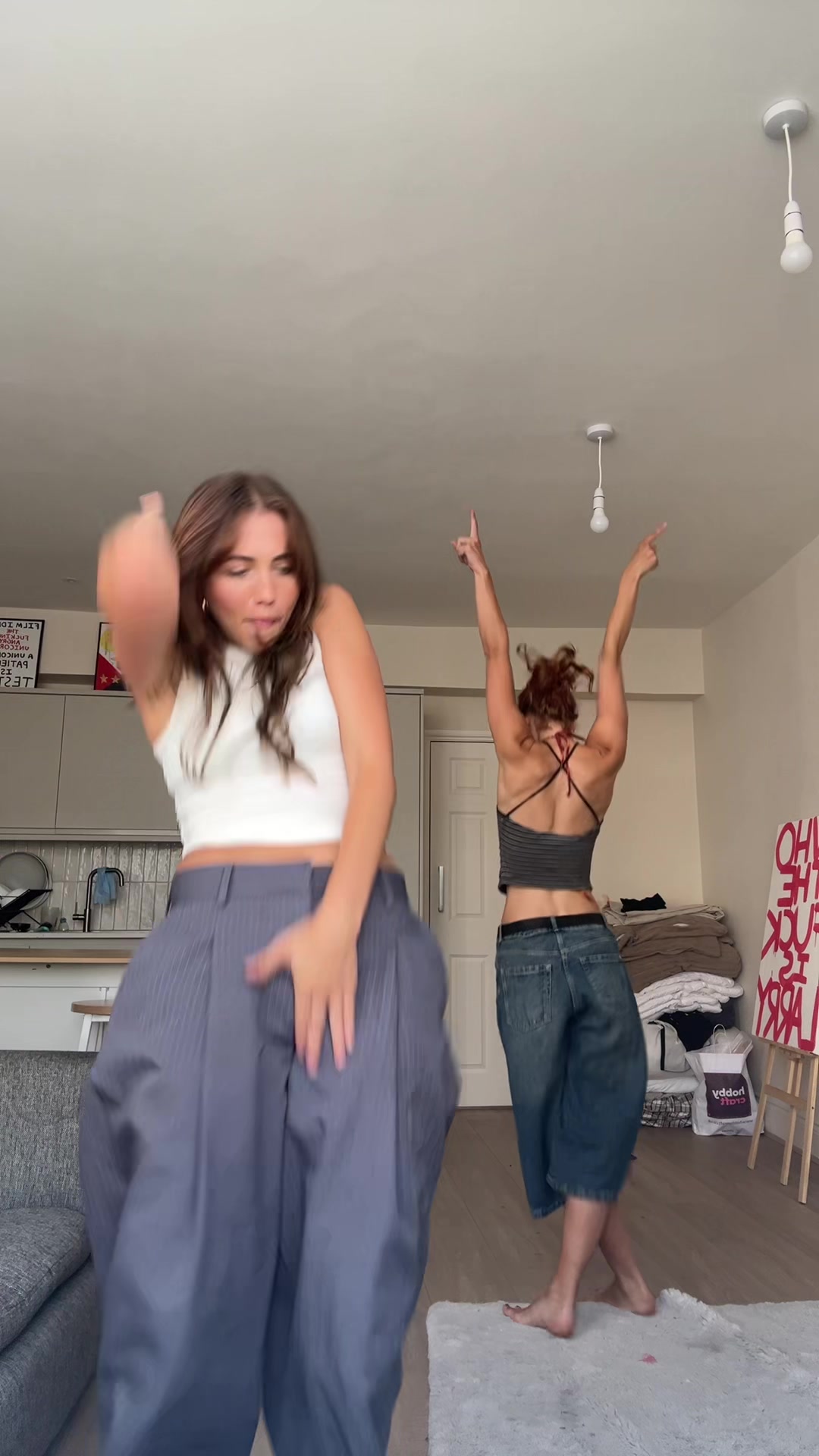 @SarahWhite