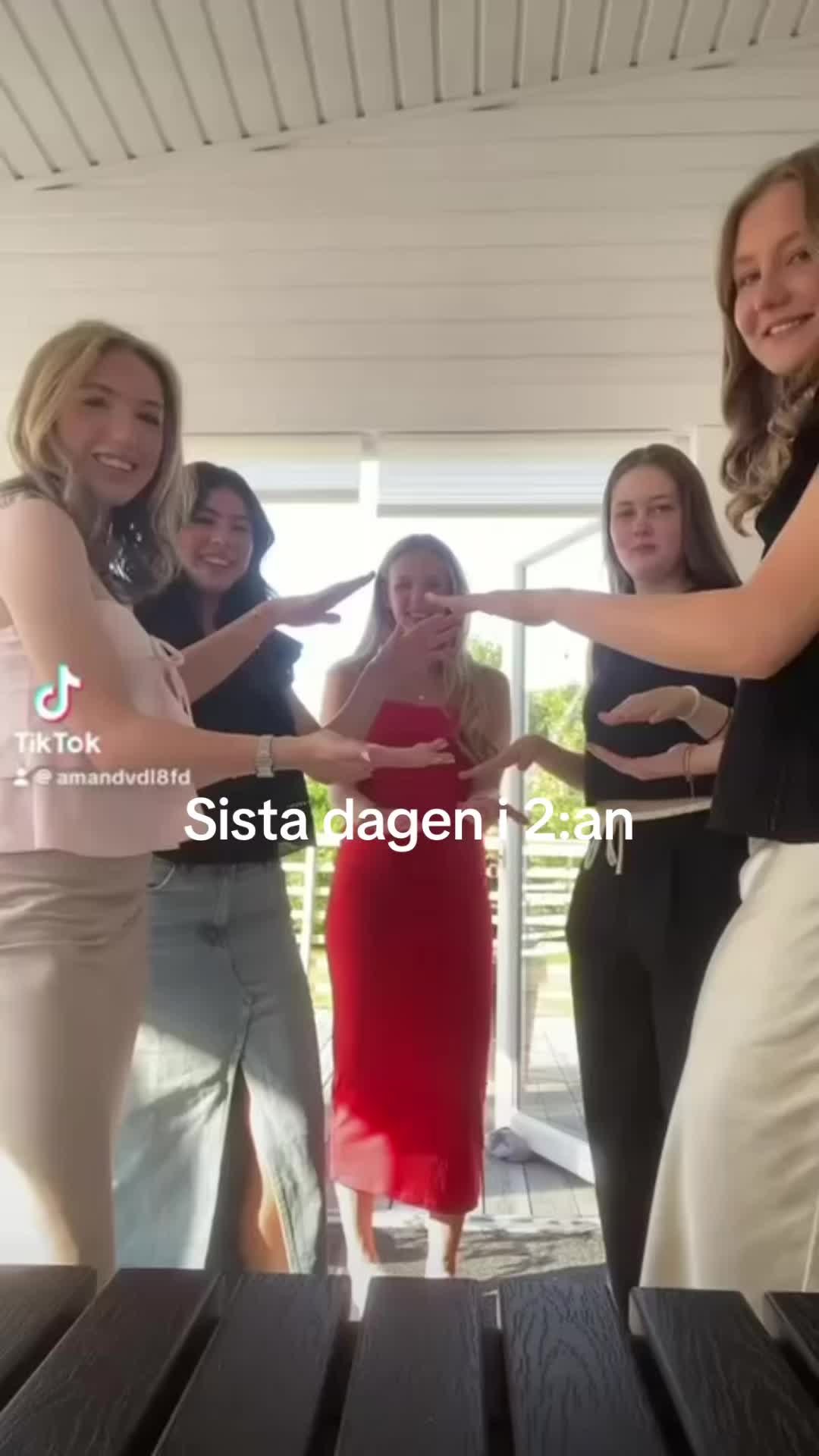@Sixpackladies😝😝
