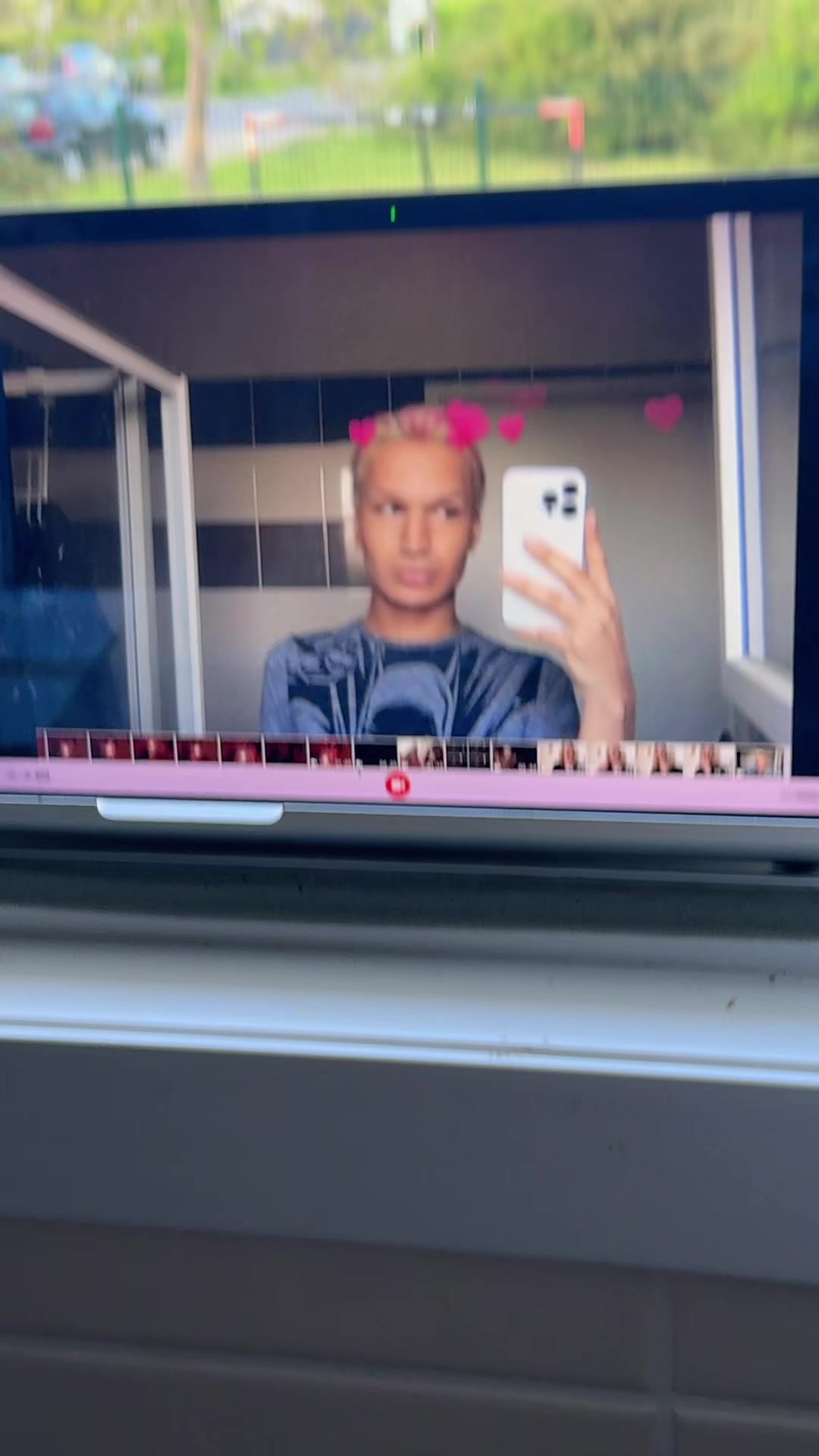 @<333