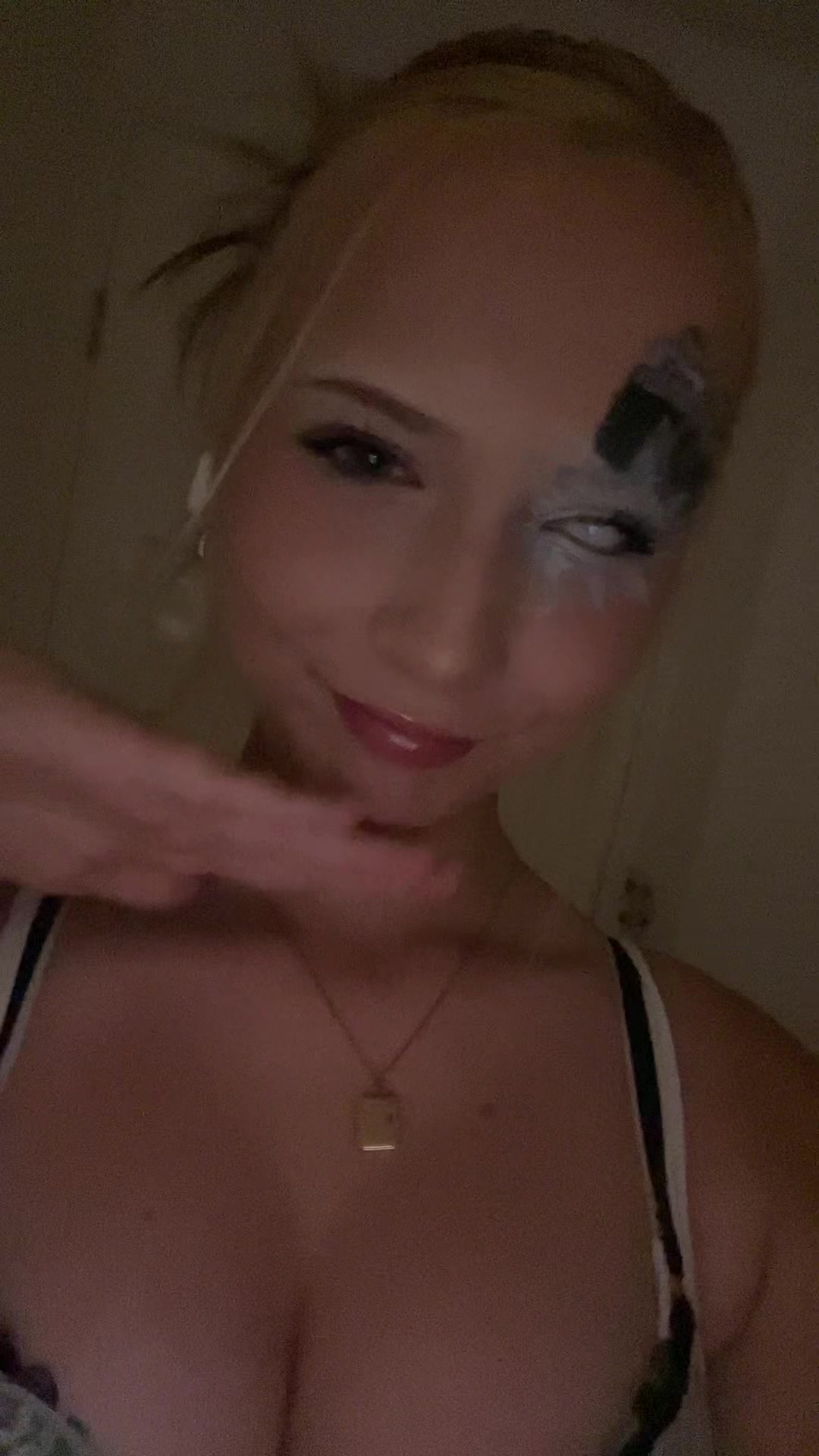 @𝓩𝓸𝓮𝓮 ☆