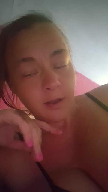@queencrazykatiebear