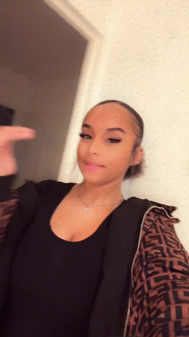 @♕