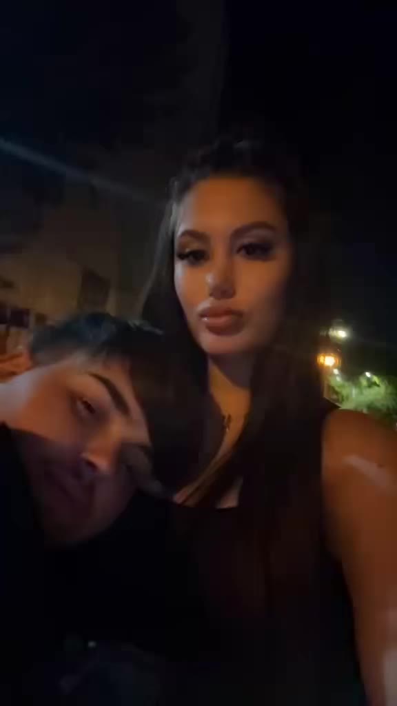 @𝑎𝑙𝑒𝑒