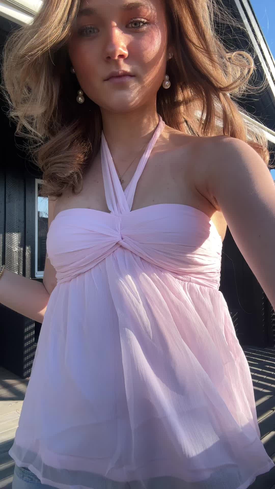 @Elle