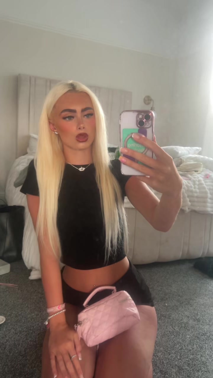 @🧜&zwj;♀️🧜&zwj;♀️🧜&zwj;♀️