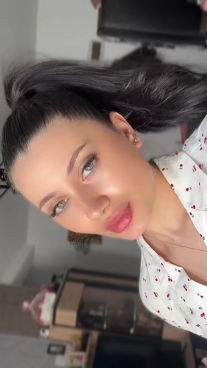 @AlexandraDobrin