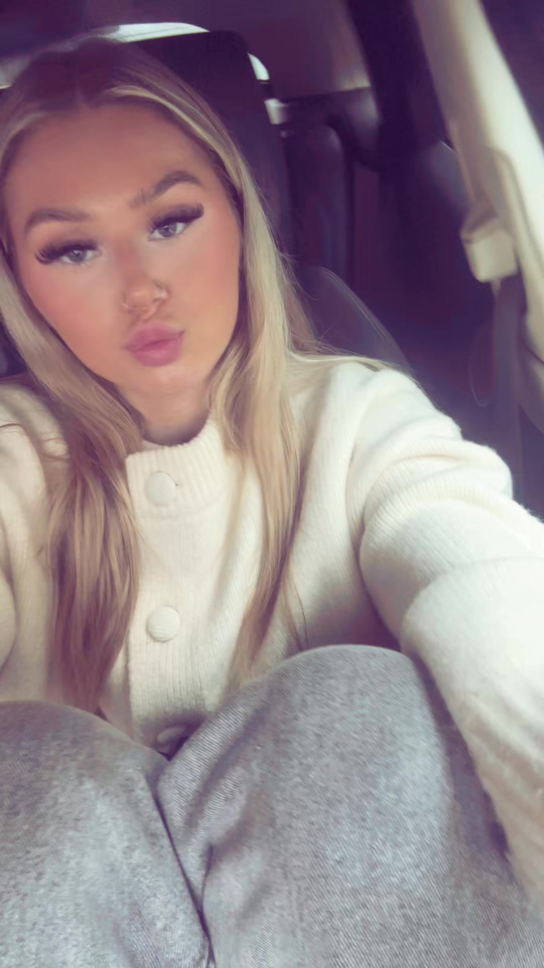 @Charlyemmanicholls
