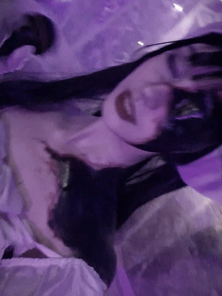 @✰•𝒁𝒆𝒆•✰