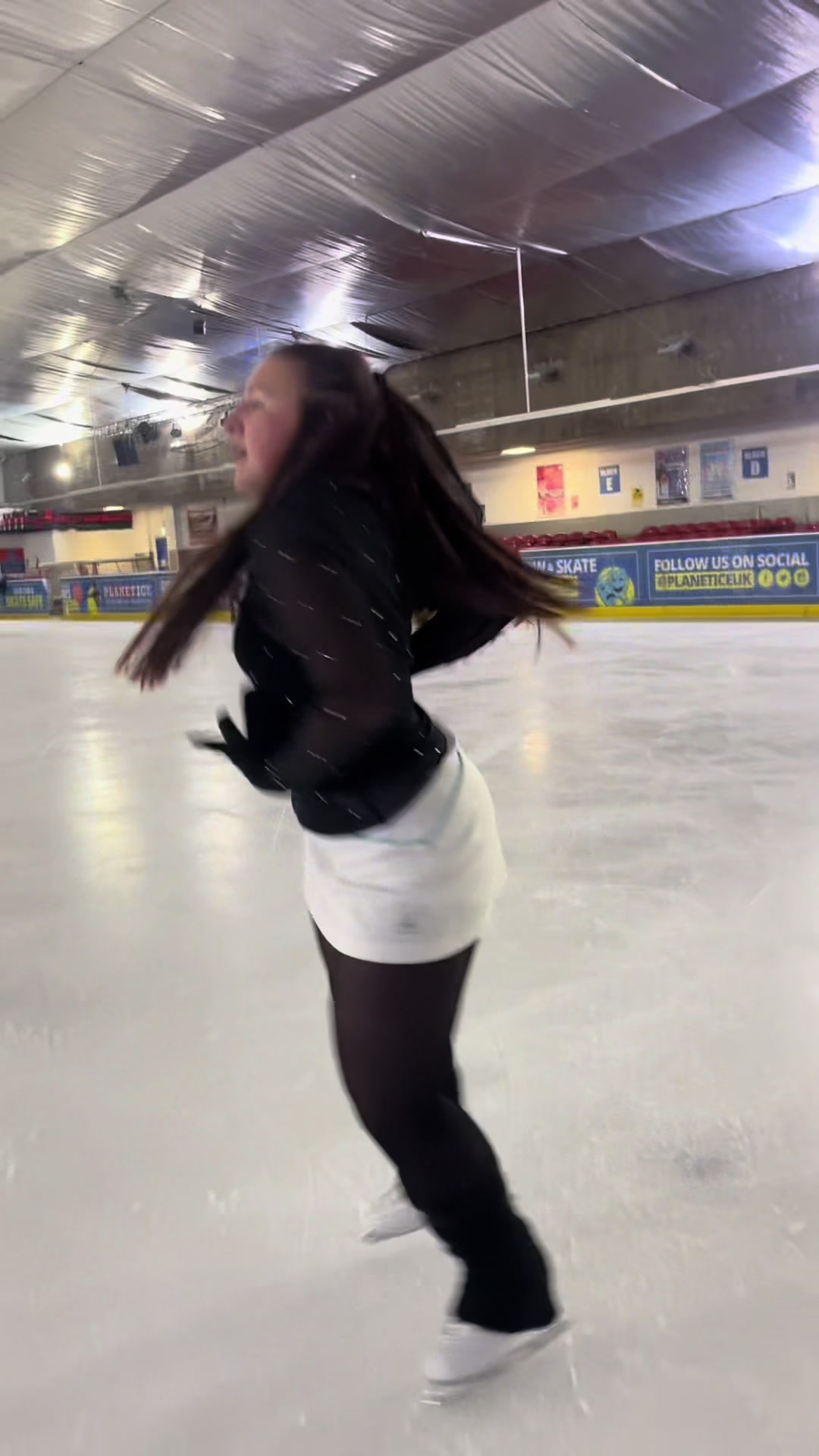 @Sofi&aacute; On Ice