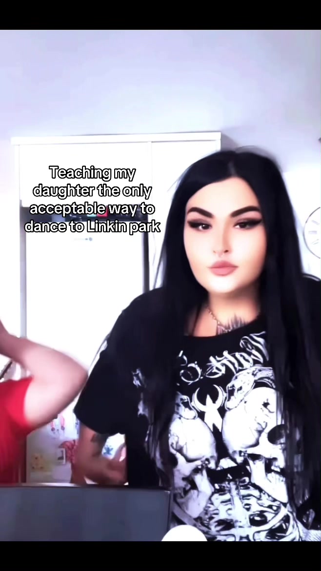 @𝕷𝖎𝖛𝖎𝖓𝖌𝕯𝖊𝖆𝖉𝕲𝖎𝖗𝖑🖤