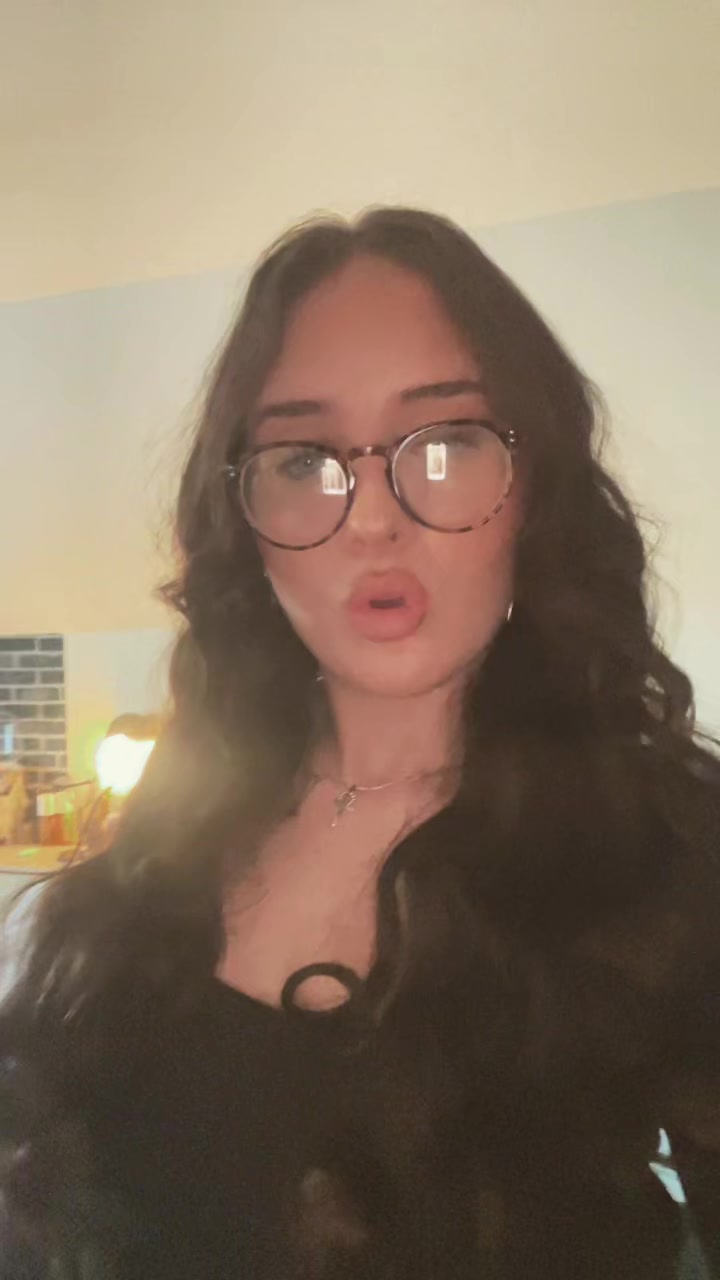 @Emz